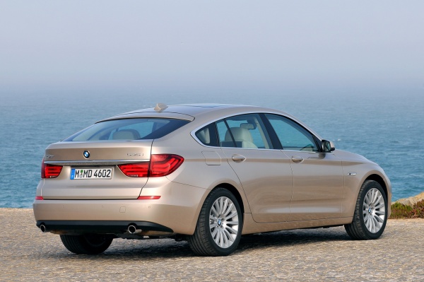 550i GT 550i-GT-rear