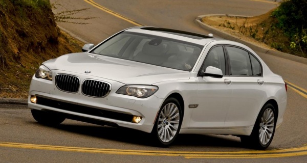 2011-BMW7-40i /740Li BMW 740i1 Watch Out For the 10 Most Awaited Cars Of 2010