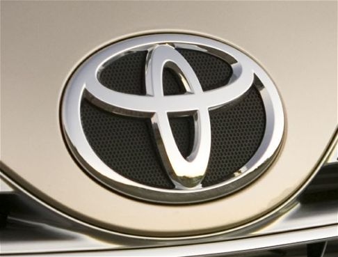 Toyota-Daimler teams up