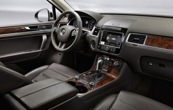 2011 Volkswagen Touareg Interior